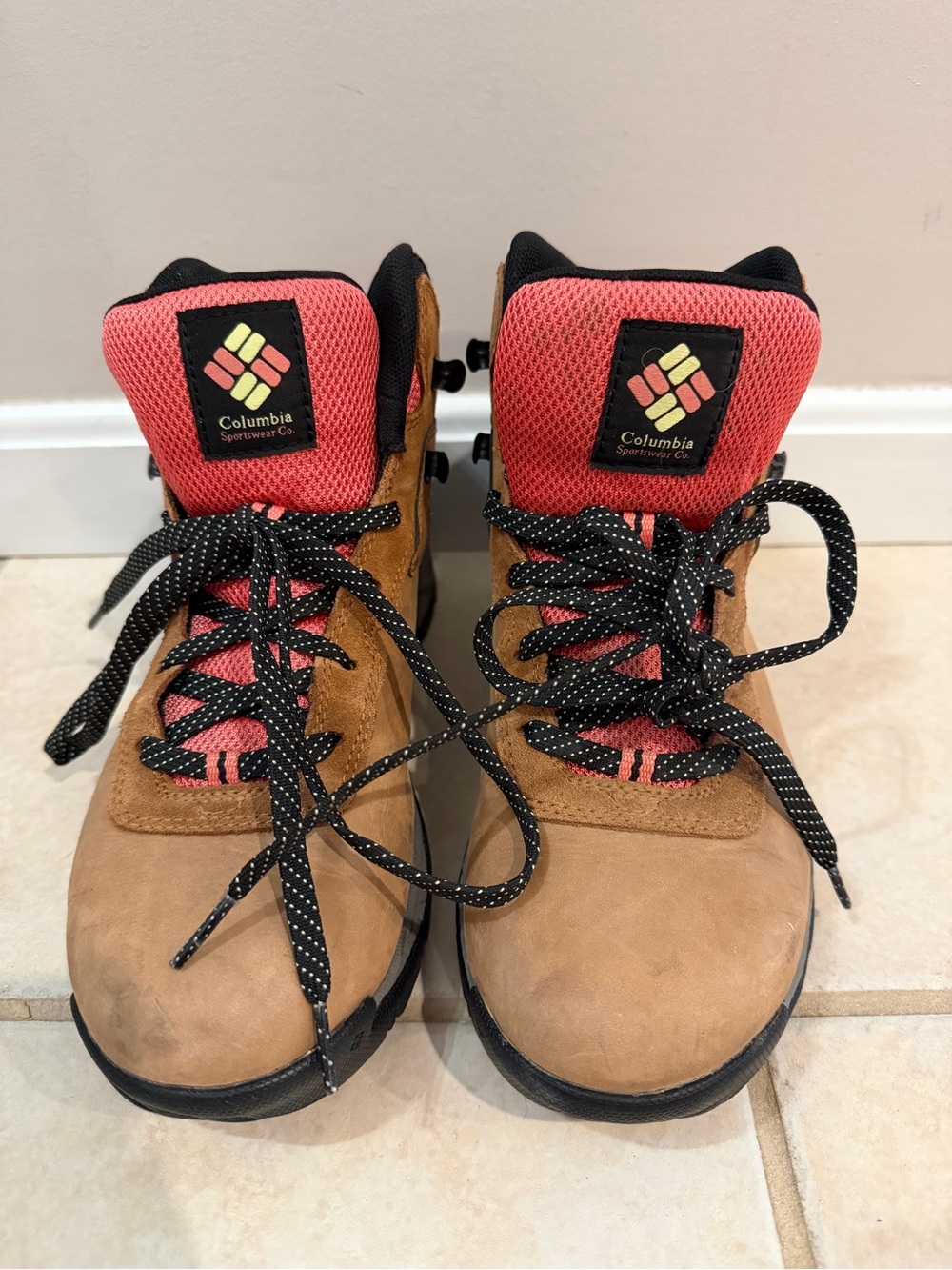 Columbia Women’s Hiking Boots Brown Pink Size 8.5 Grip Trail Outdoor Leather